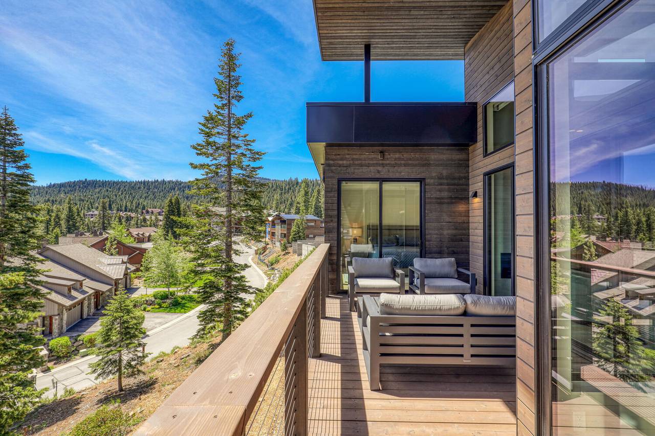 Spring House - Image 8