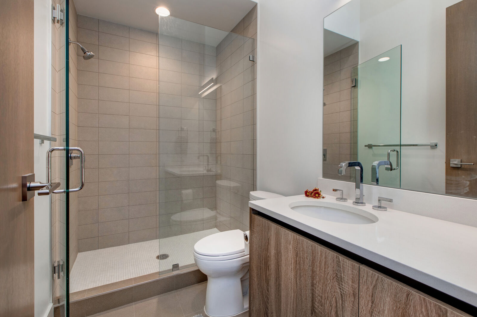 West House - Image 35