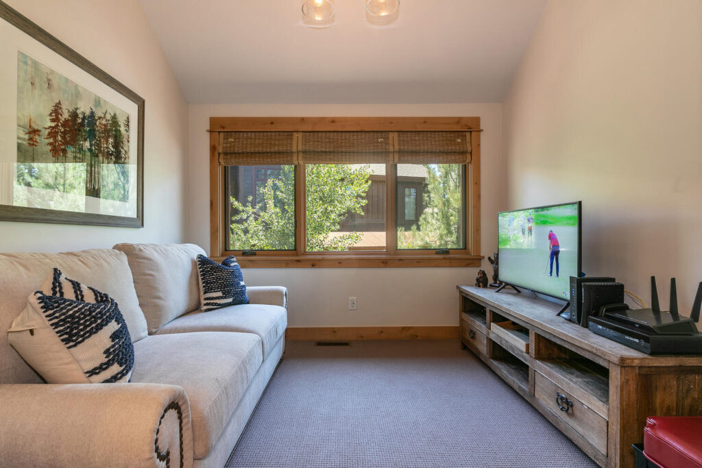 Chickadee Home - Image 26