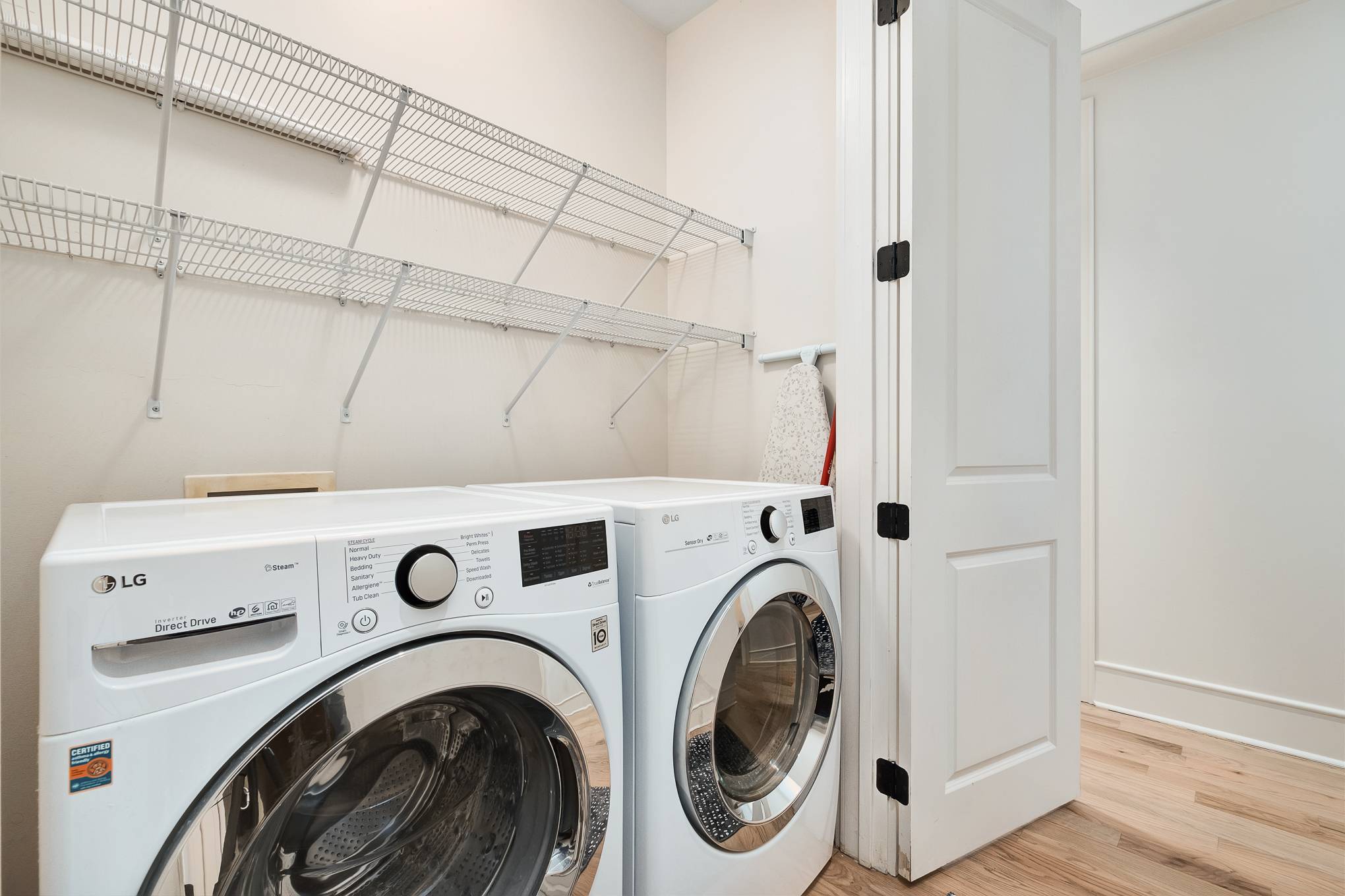 Lagoon Home - Image 13