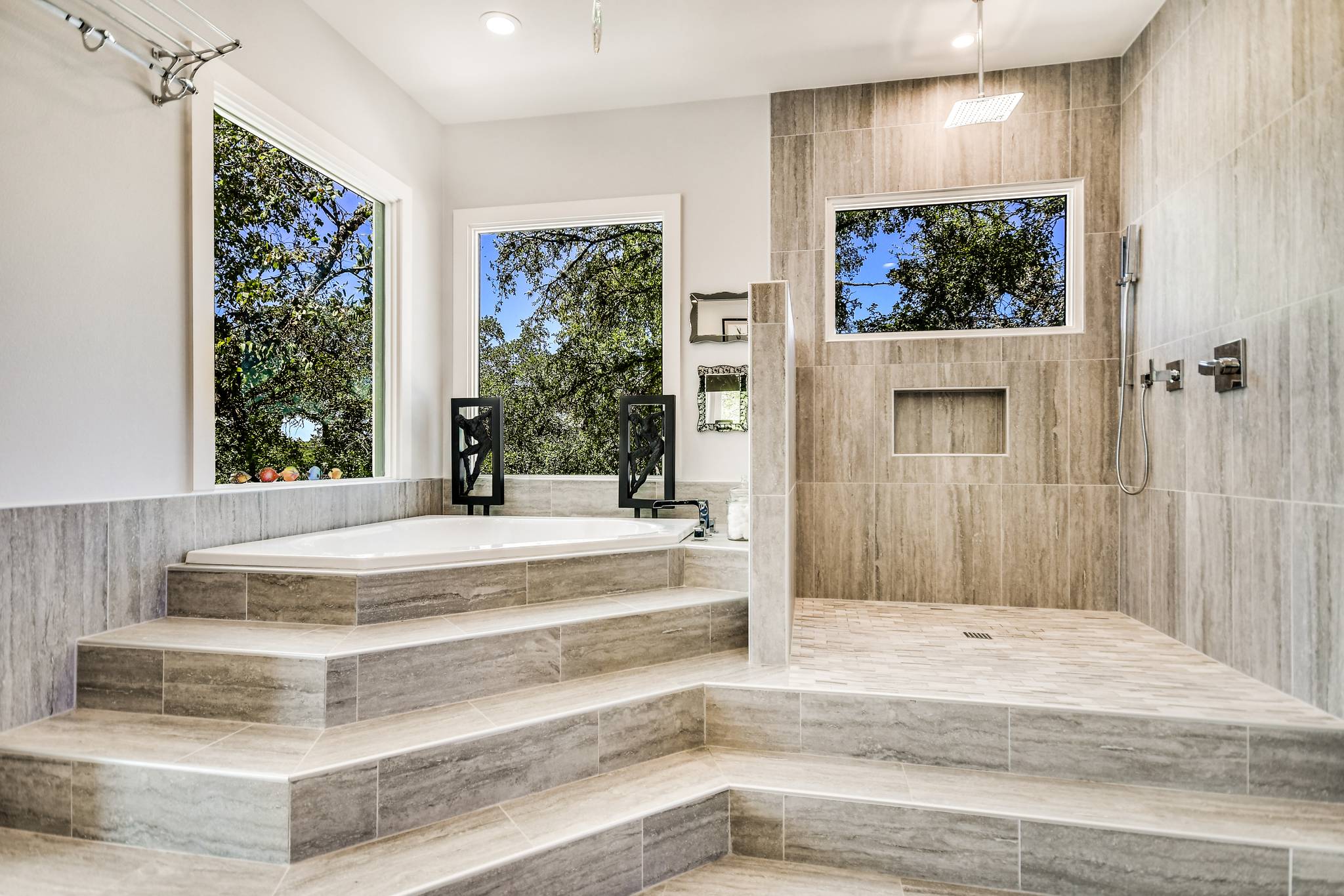 Lima Place - Image 23