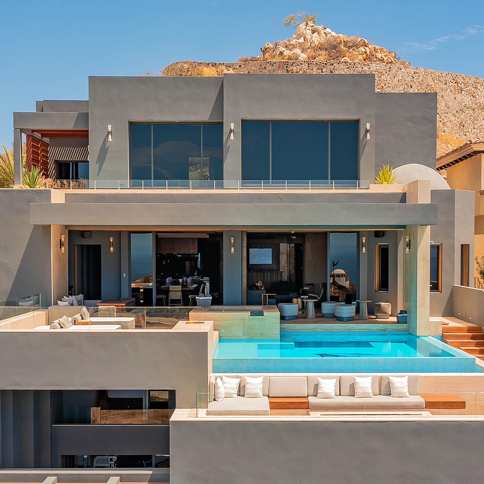 Alsa Manor - Image 1