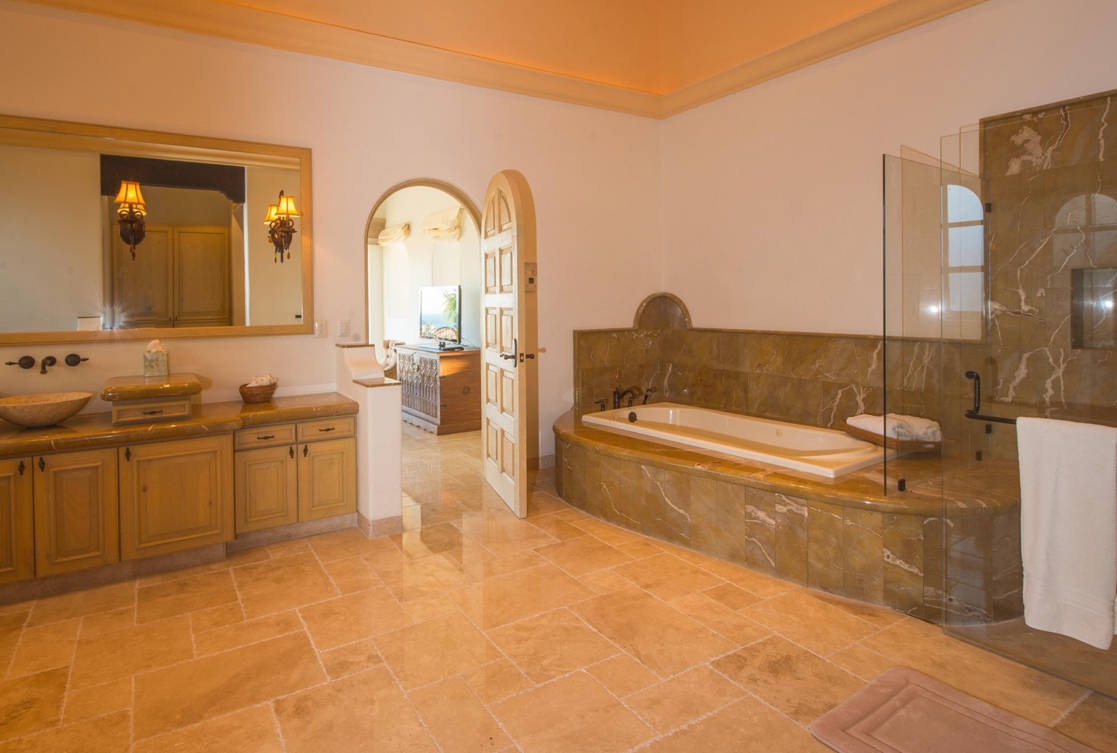 Cabo Estate - Image 25