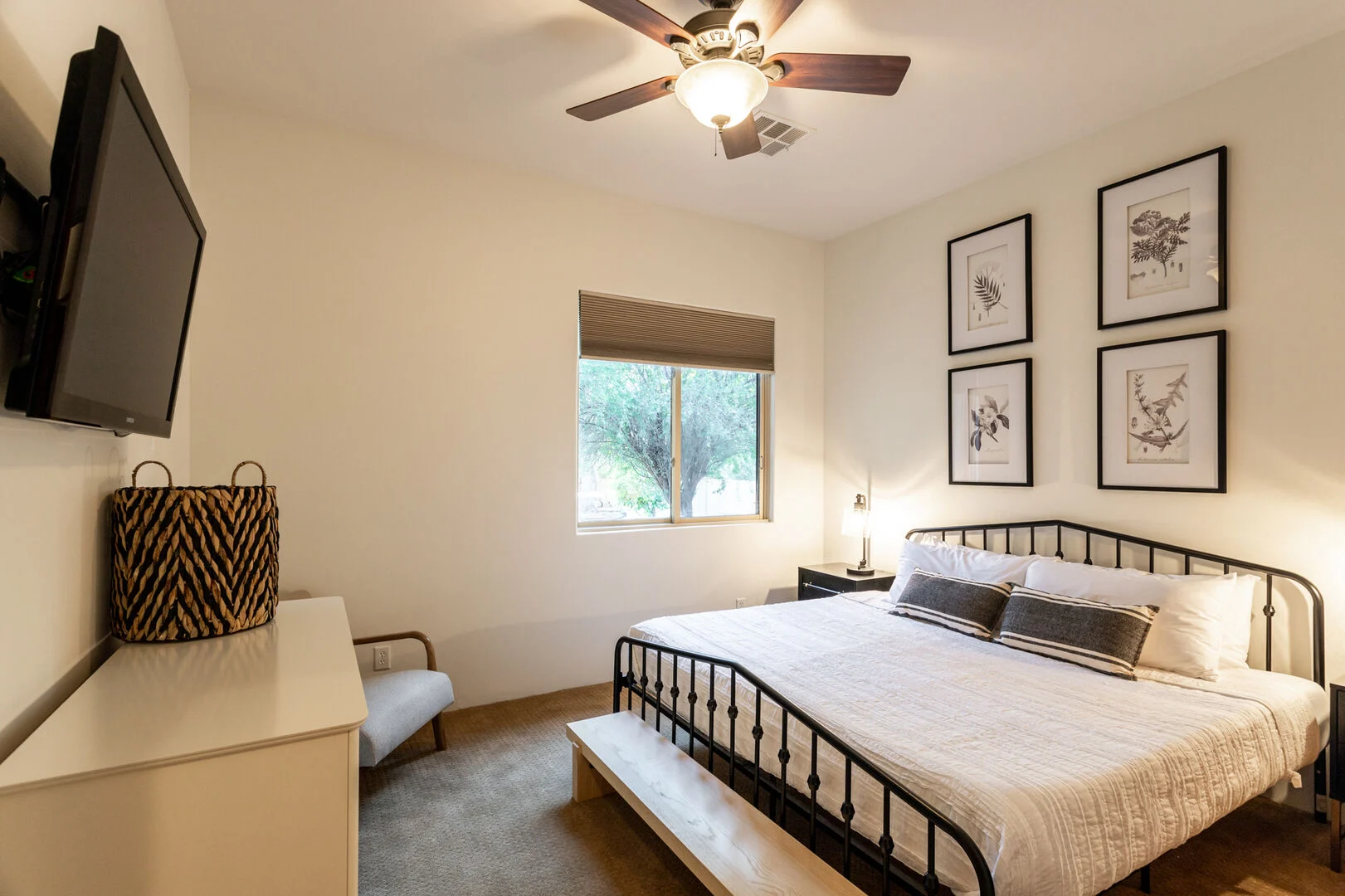 Isabella Manor - Image 12