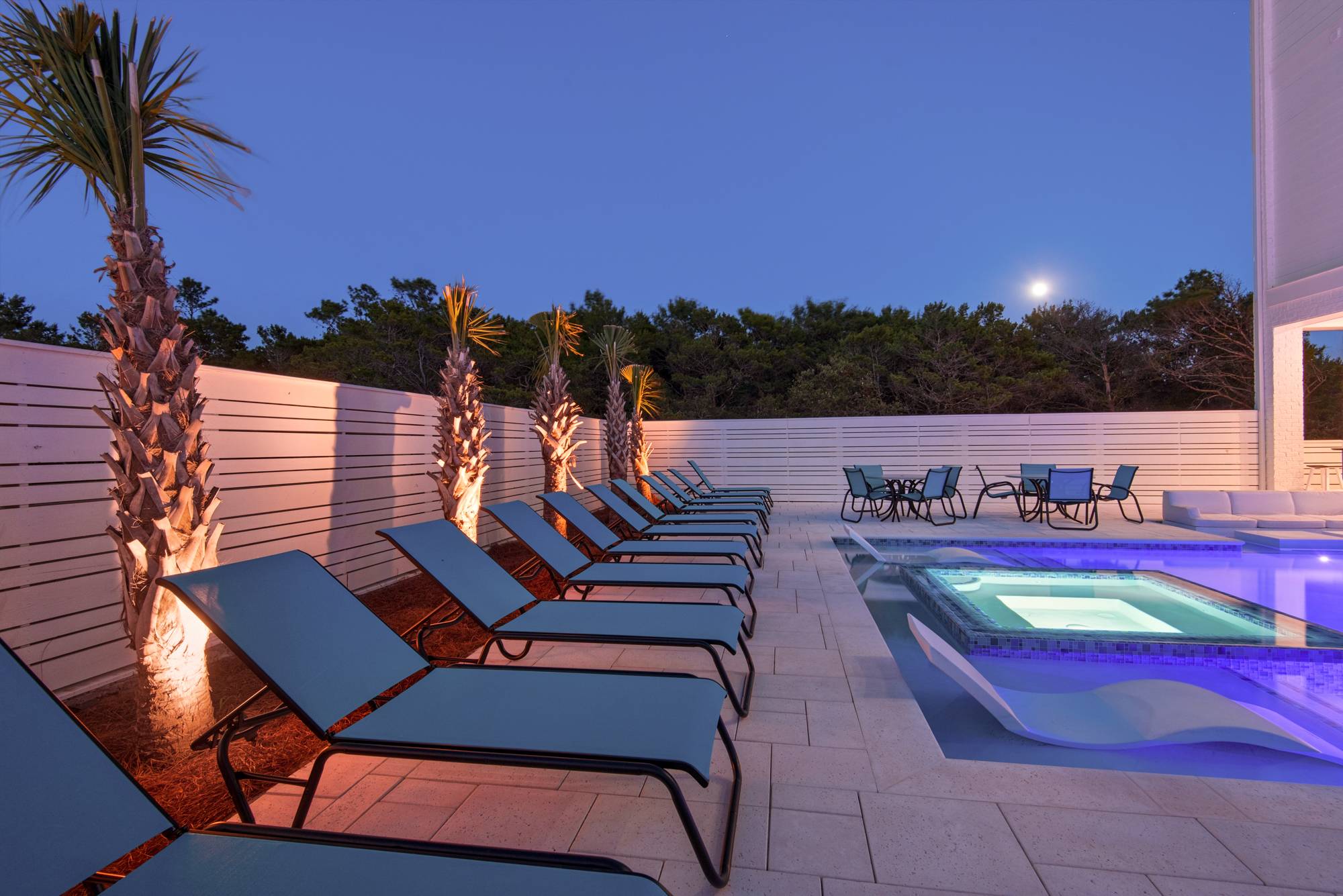 Lantern Manor - Image 73