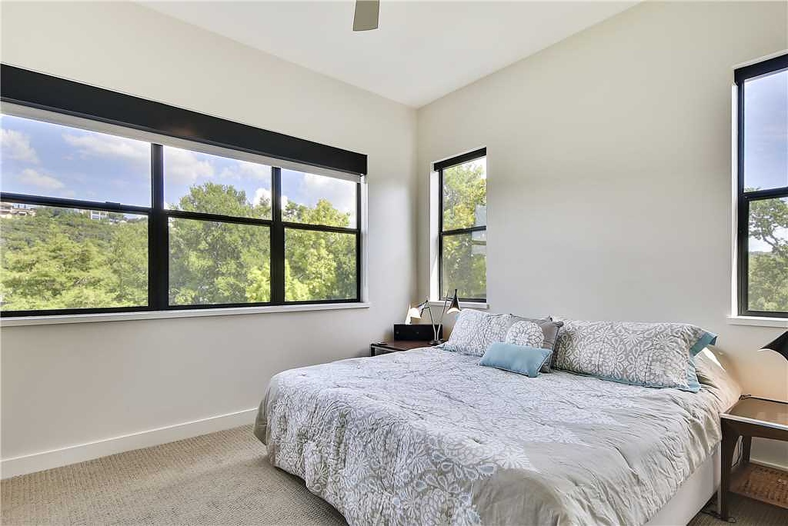 Robbins House - Image 14