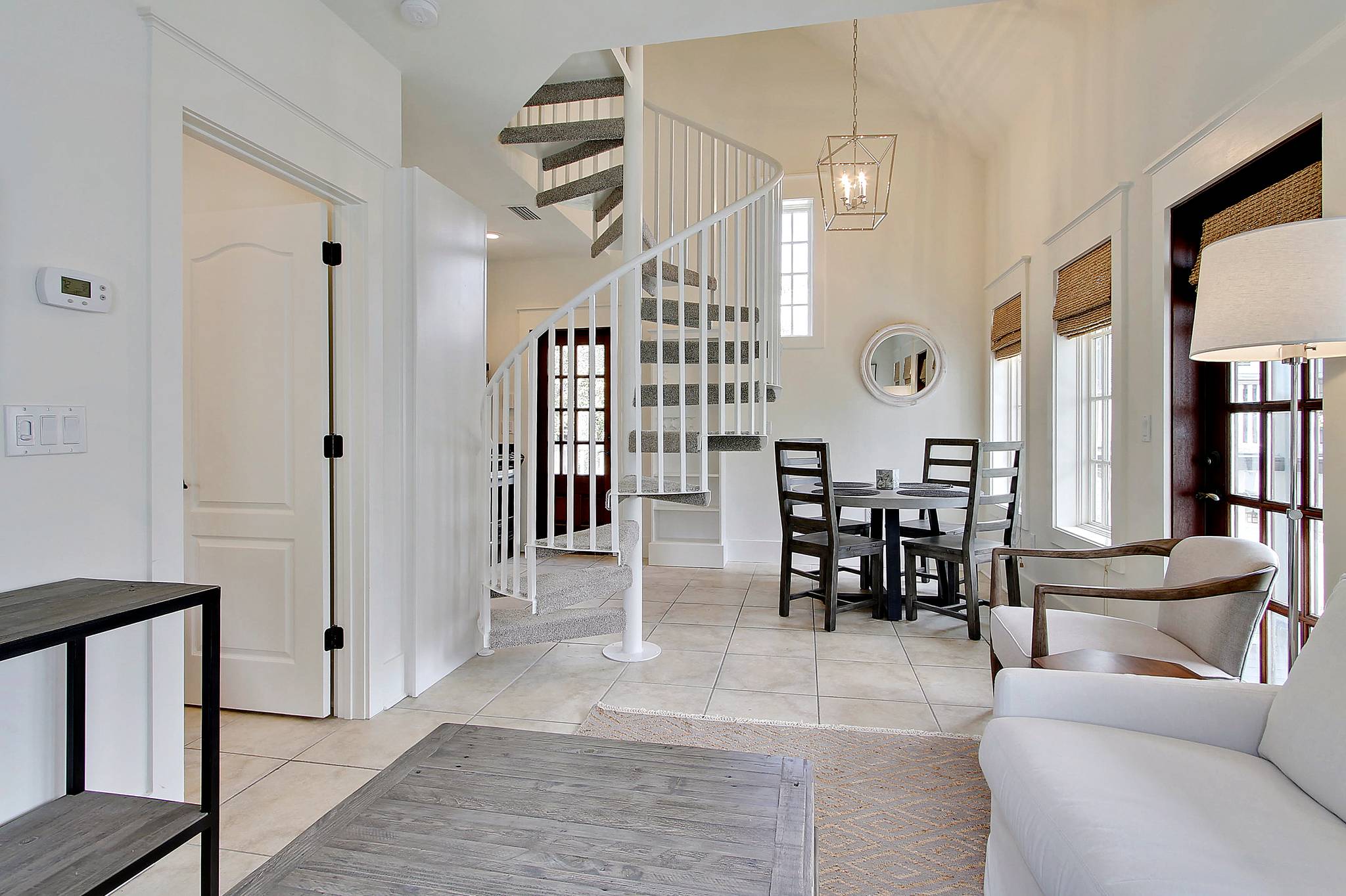 Flying Fish Home - Image 9