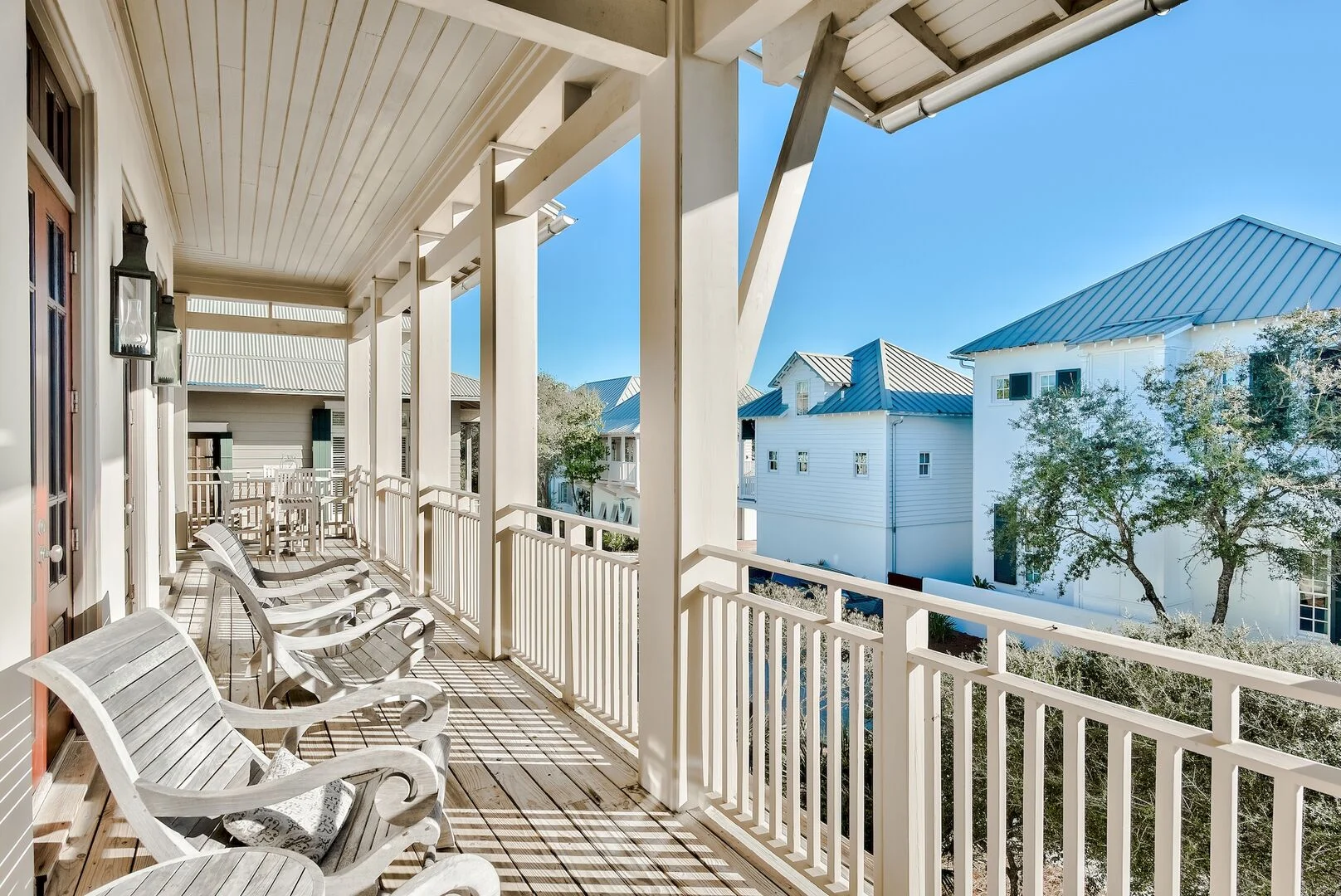 Water Street House - Image 35