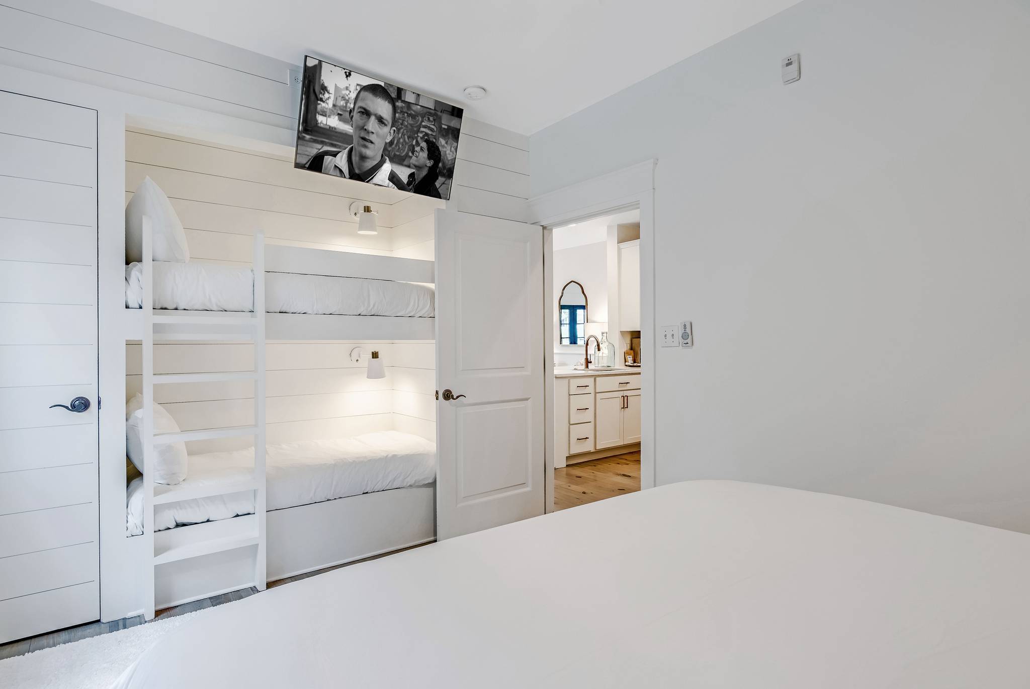 Augustine Home - Image 21