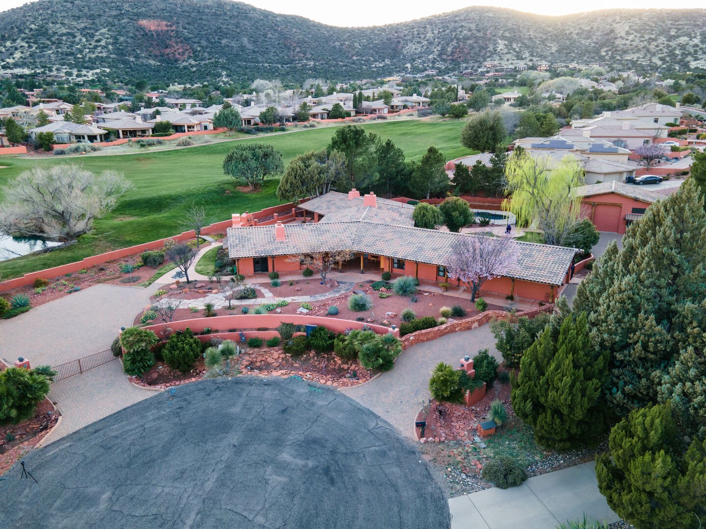 Hotsko House - Image 46