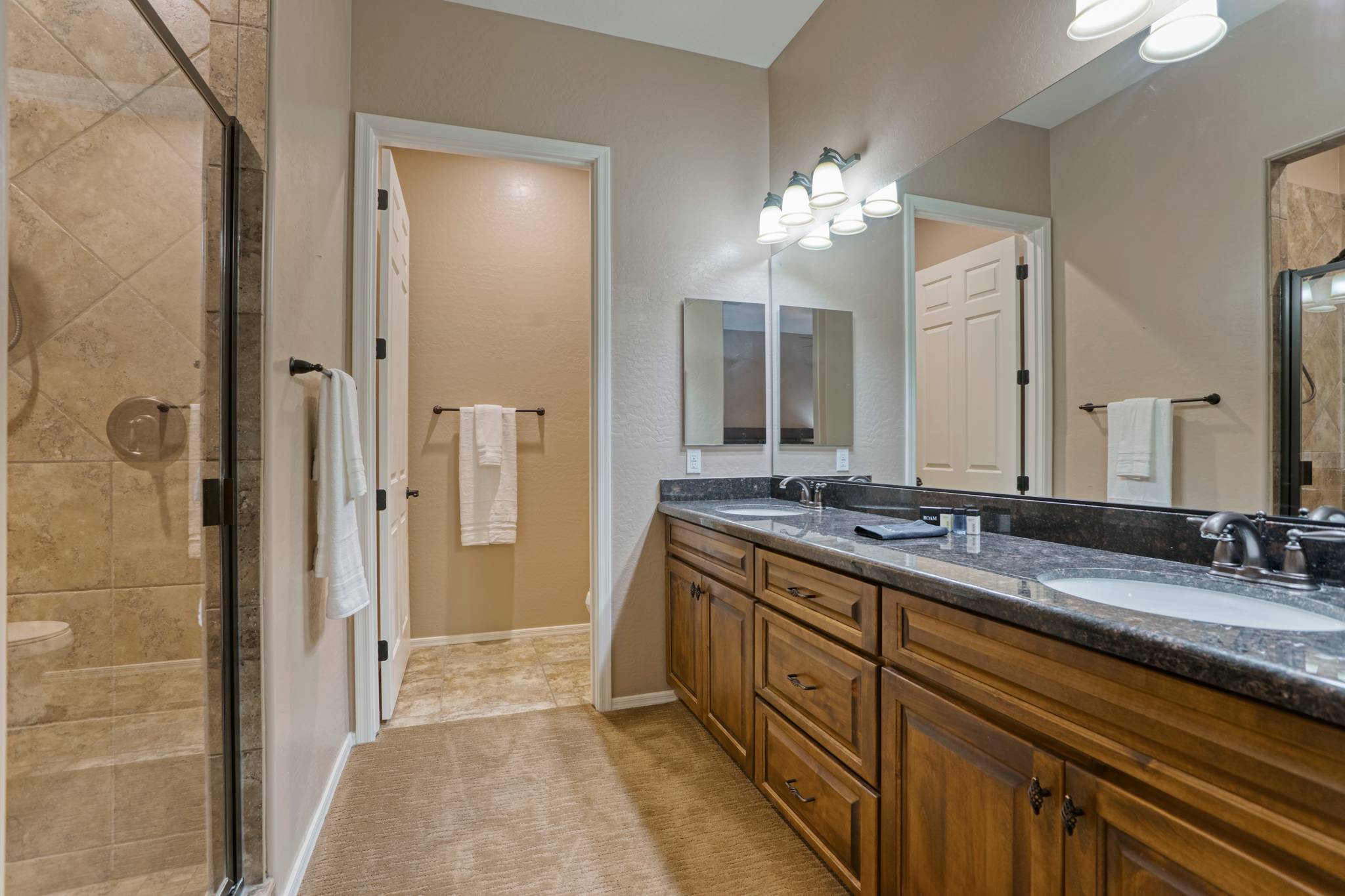 Gary Manor - Image 34