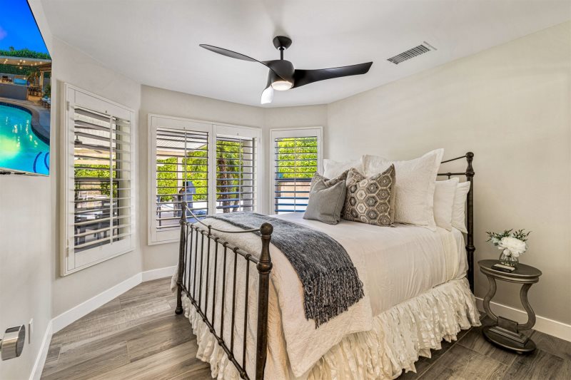 Cove House - Image 29