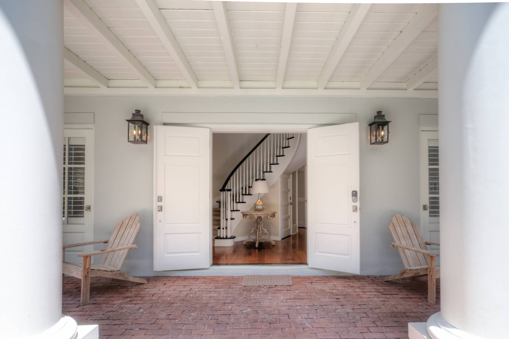 Blue Fish Home - Image 2