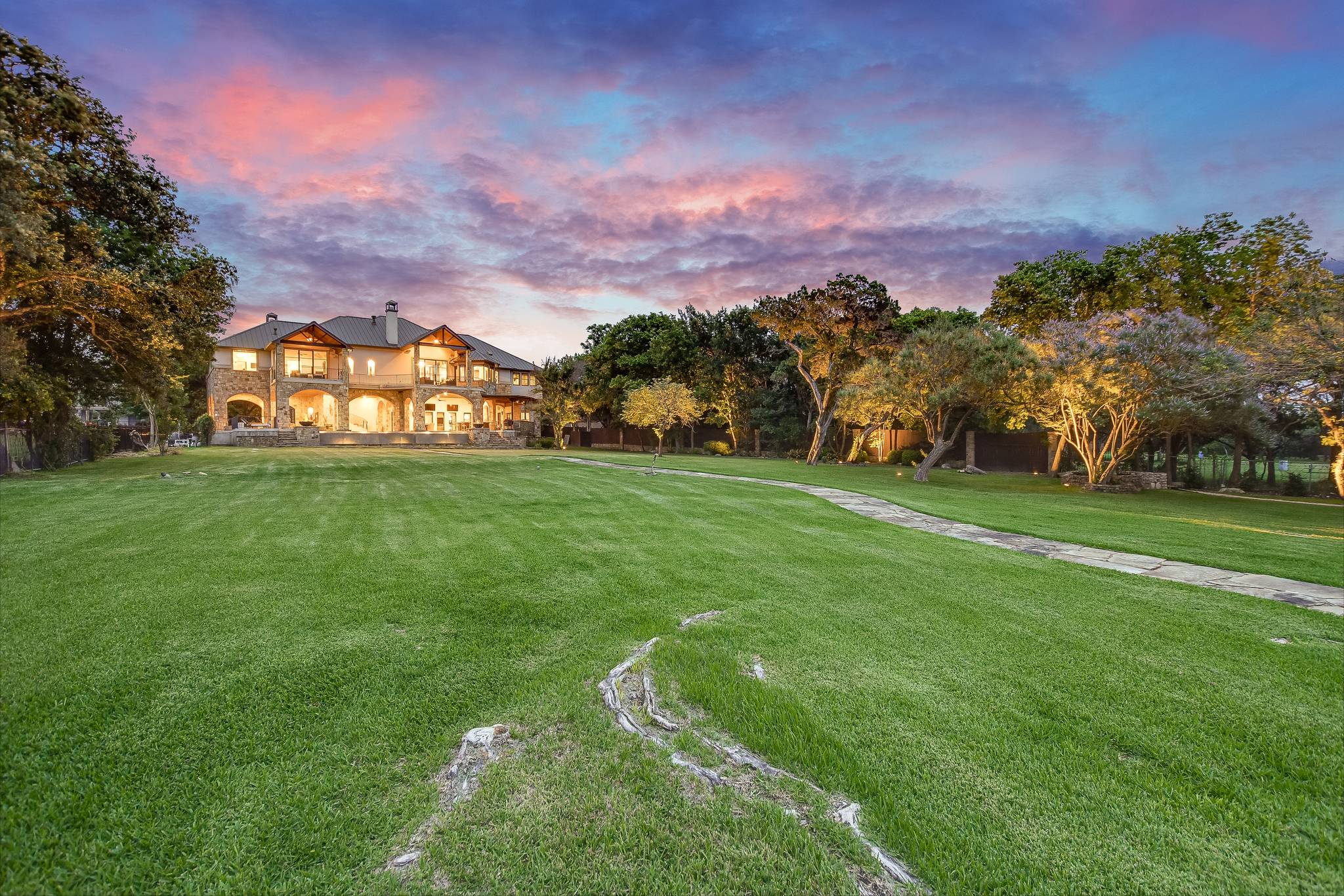 Laurel Manor - Image 59