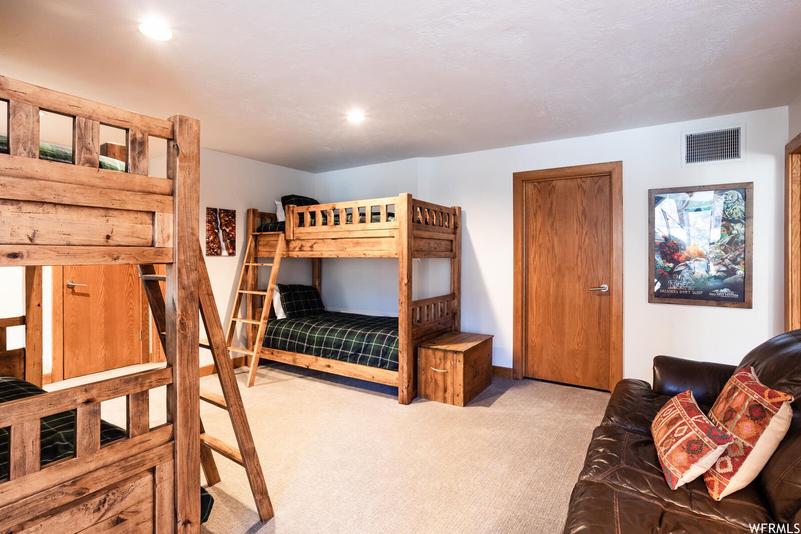 Pinnacle House - Image 33