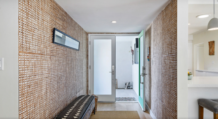 Hendry's Home - Image 6