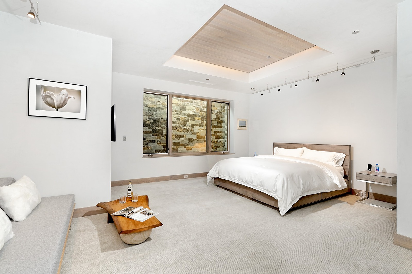 South Home - Image 19