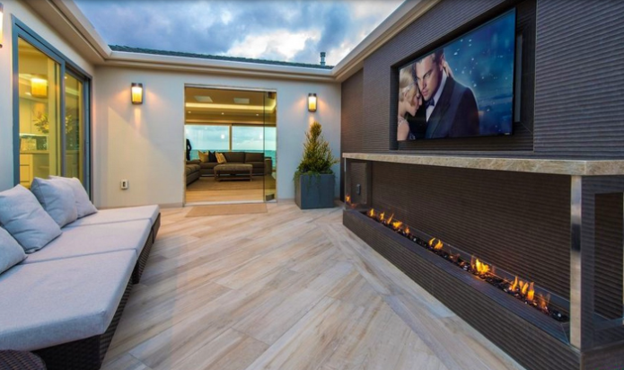 Dolphin Home - Image 16