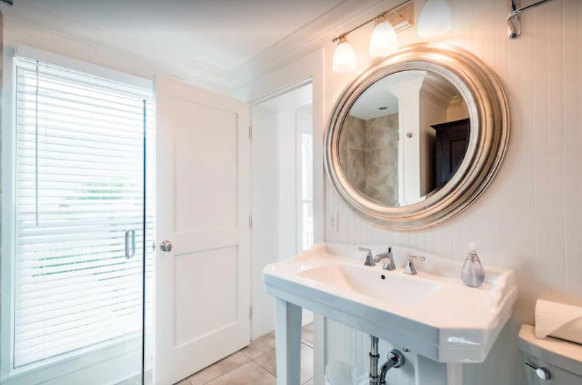 Seaside Manor - Image 33