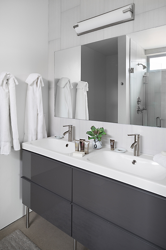 Yellow Mules Home - Image 10