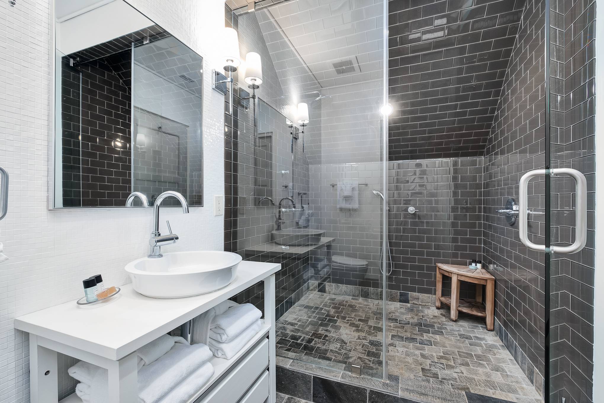 Bowfin Home - Image 18