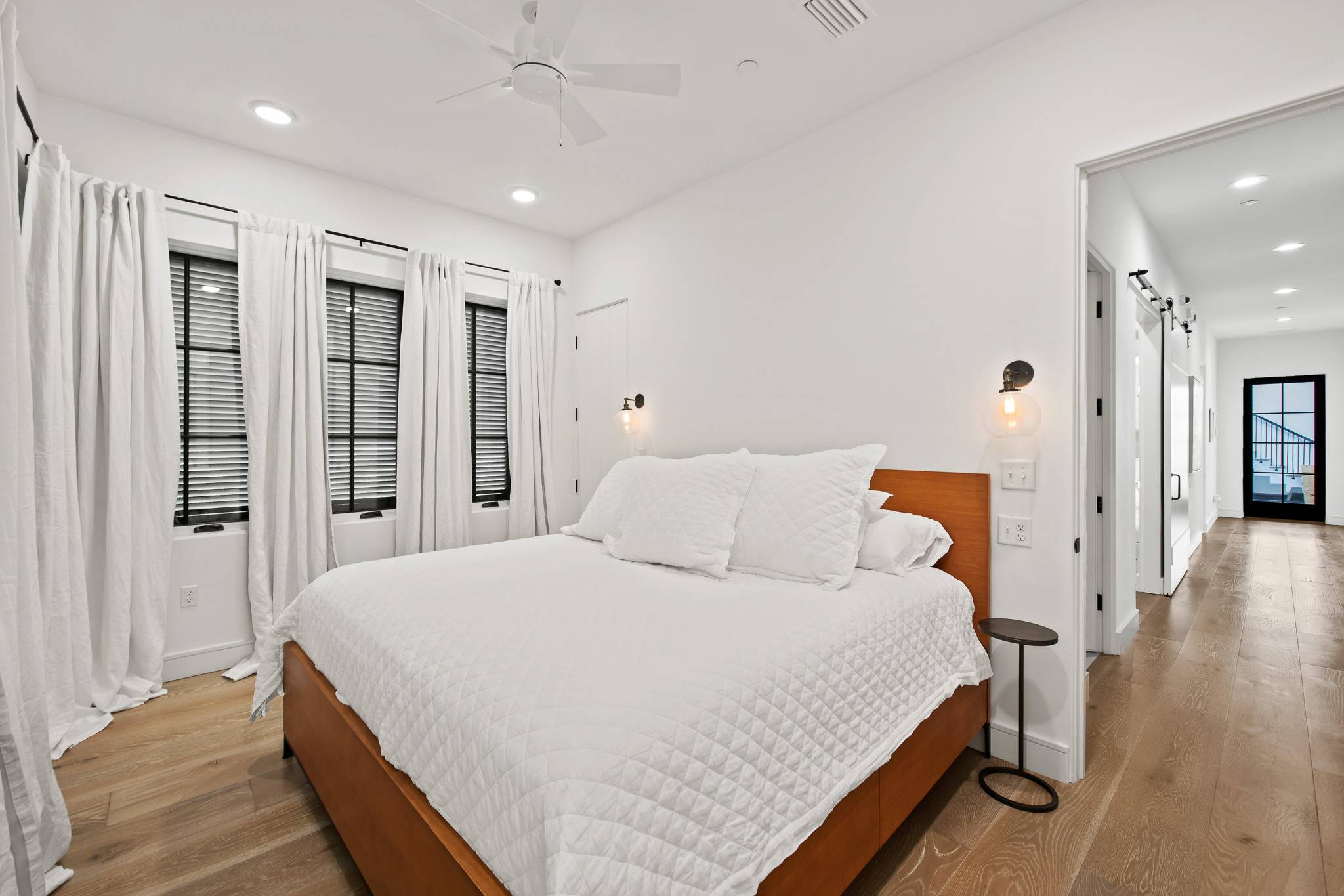 Hamlet Manor - Image 32