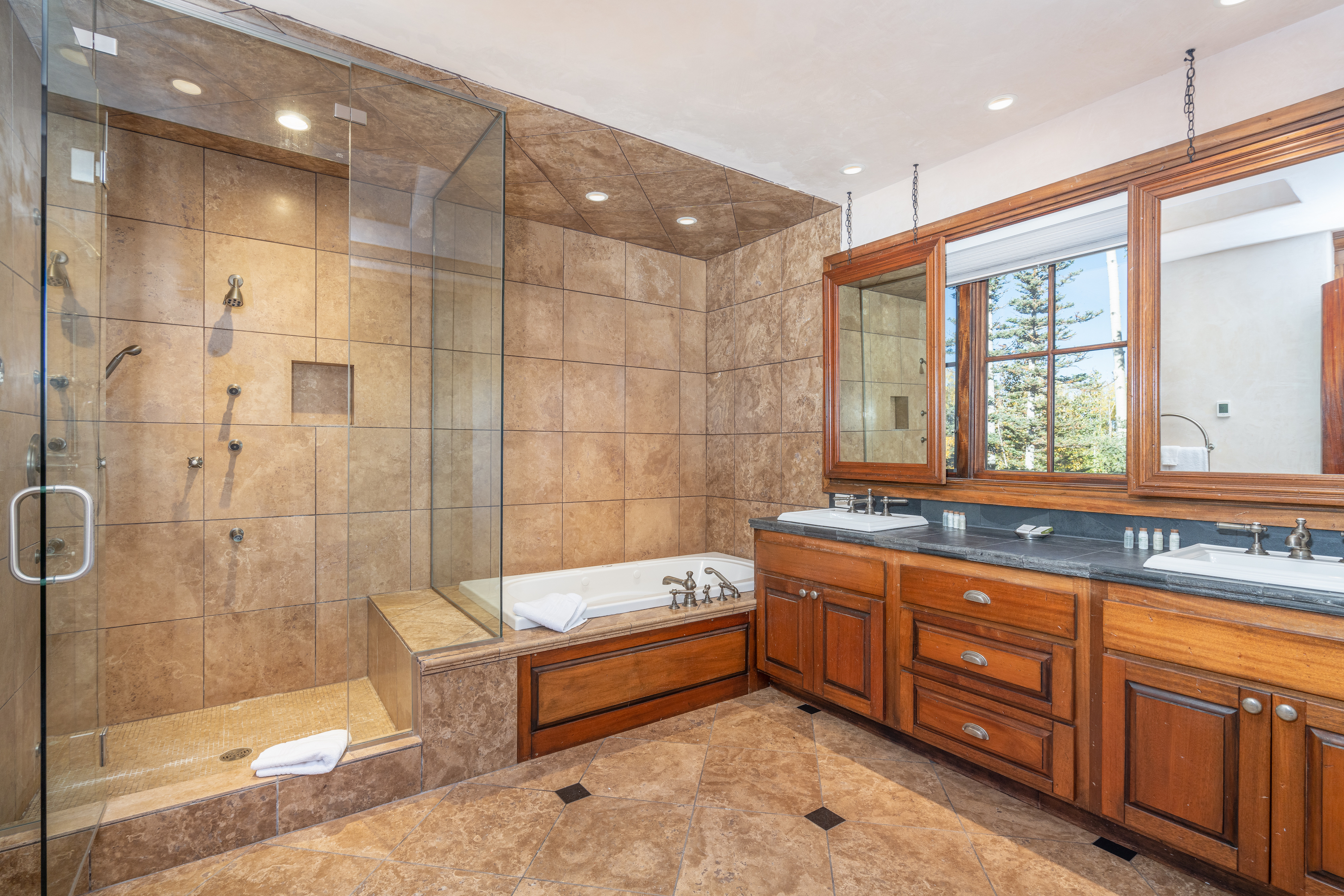 Polecat Villa - Image 20