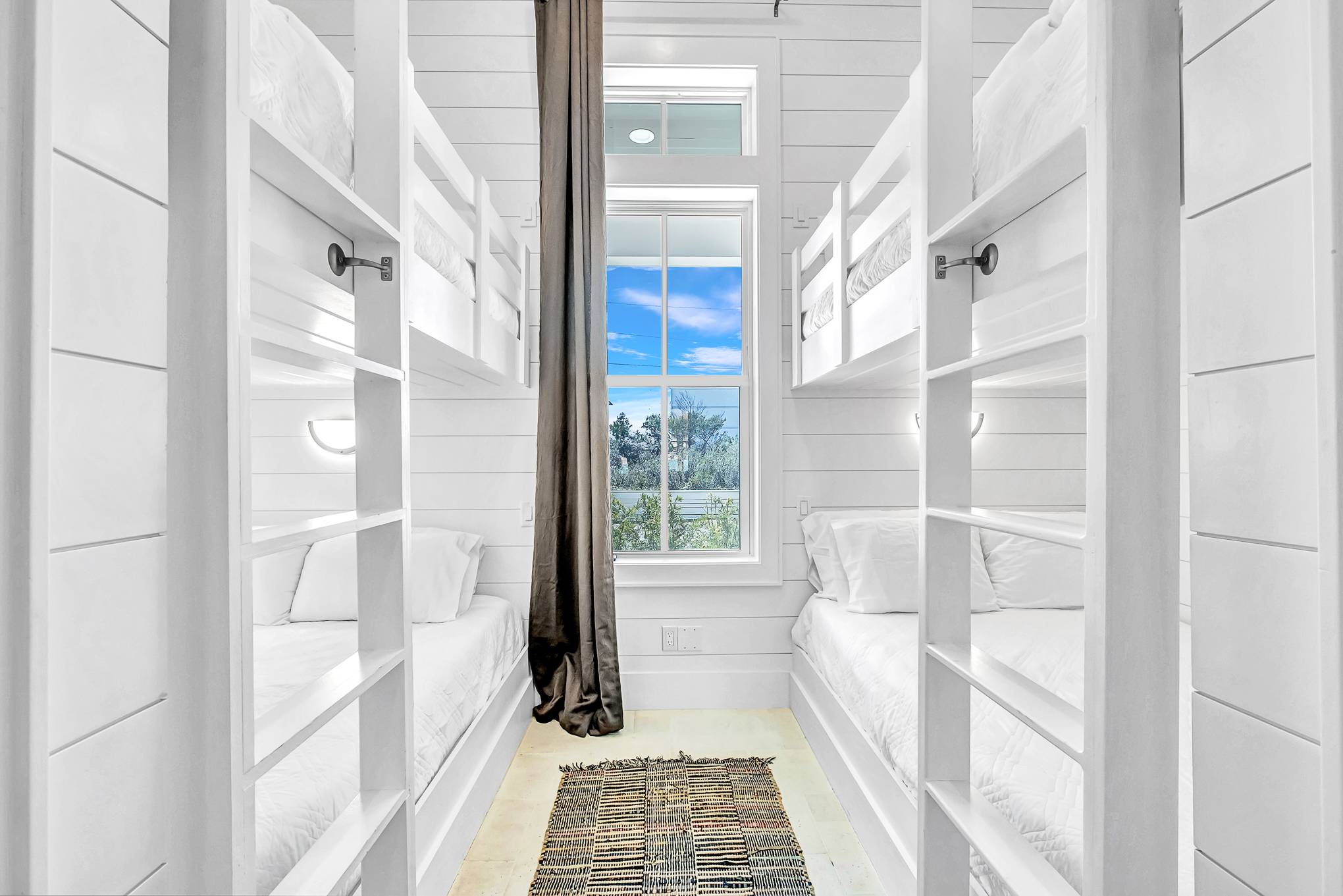 Lantern Manor - Image 33