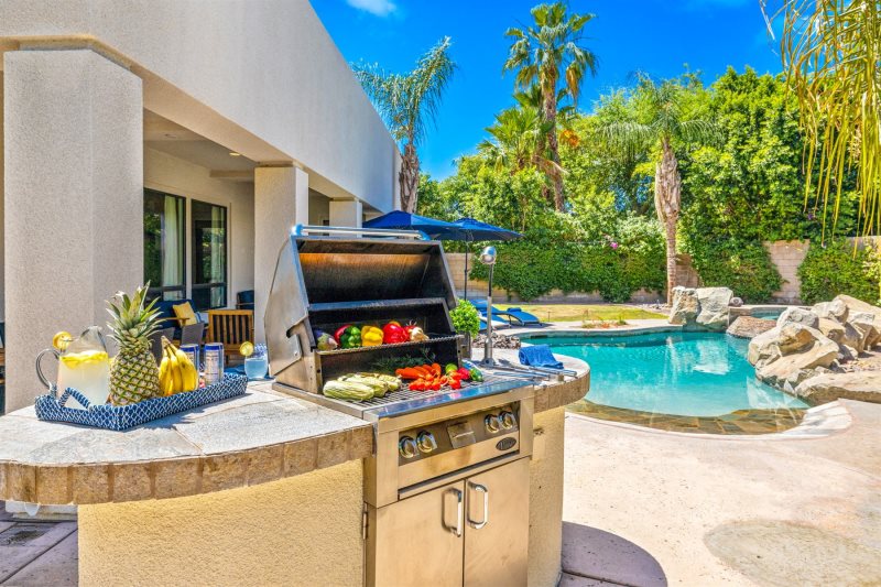 Josefina Villa - Image 40