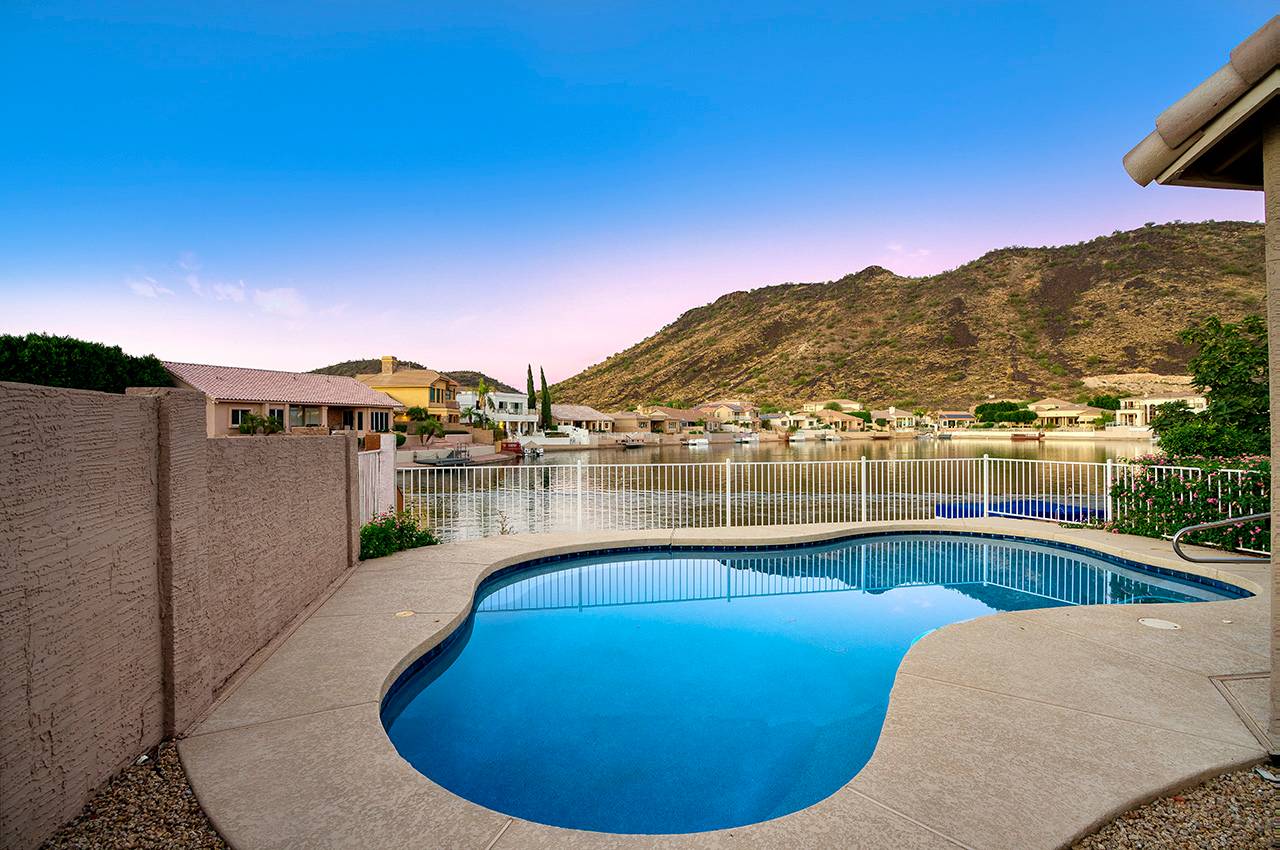 Lakeview Home - Image 3