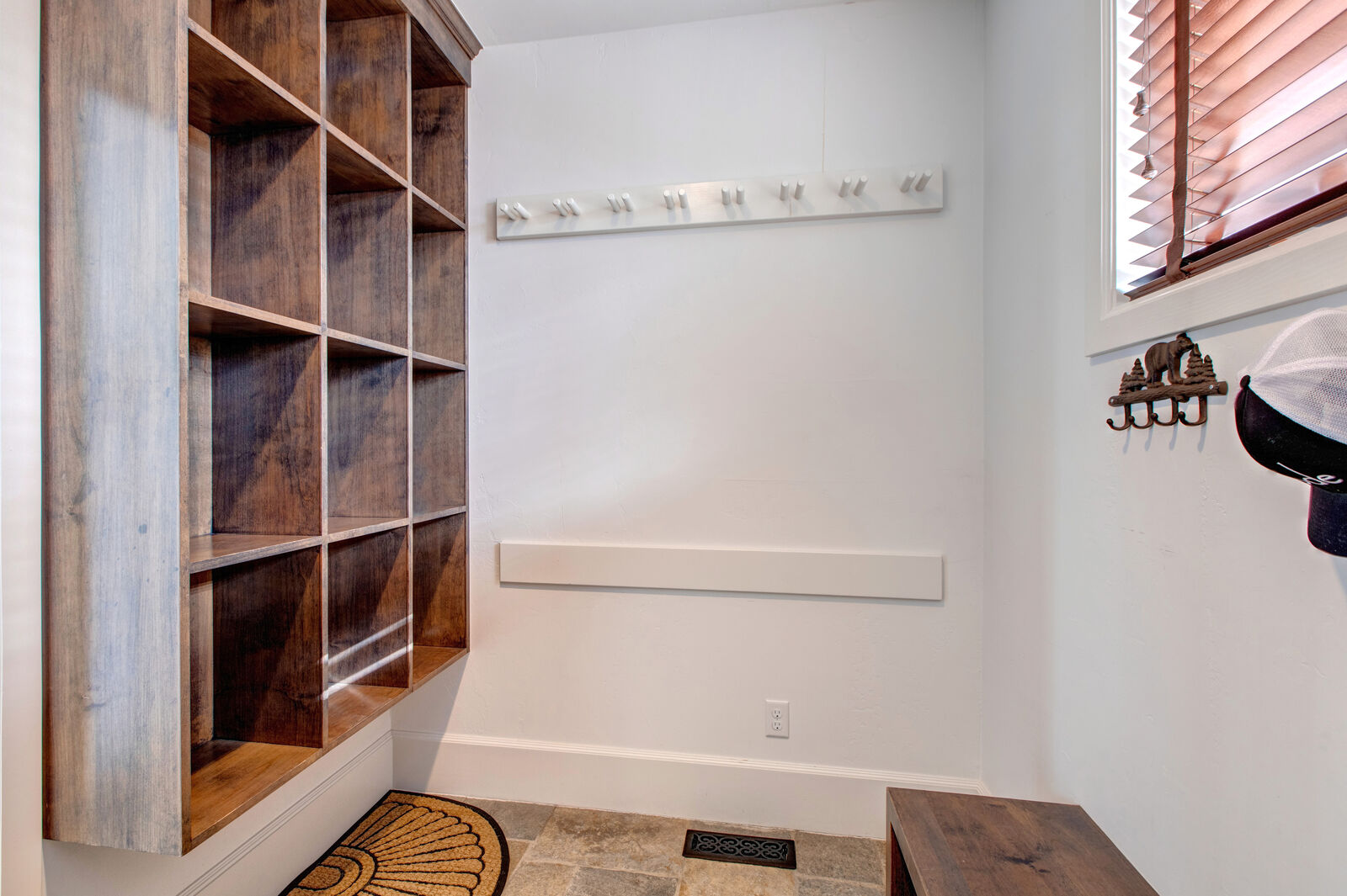 Royal House - Image 7