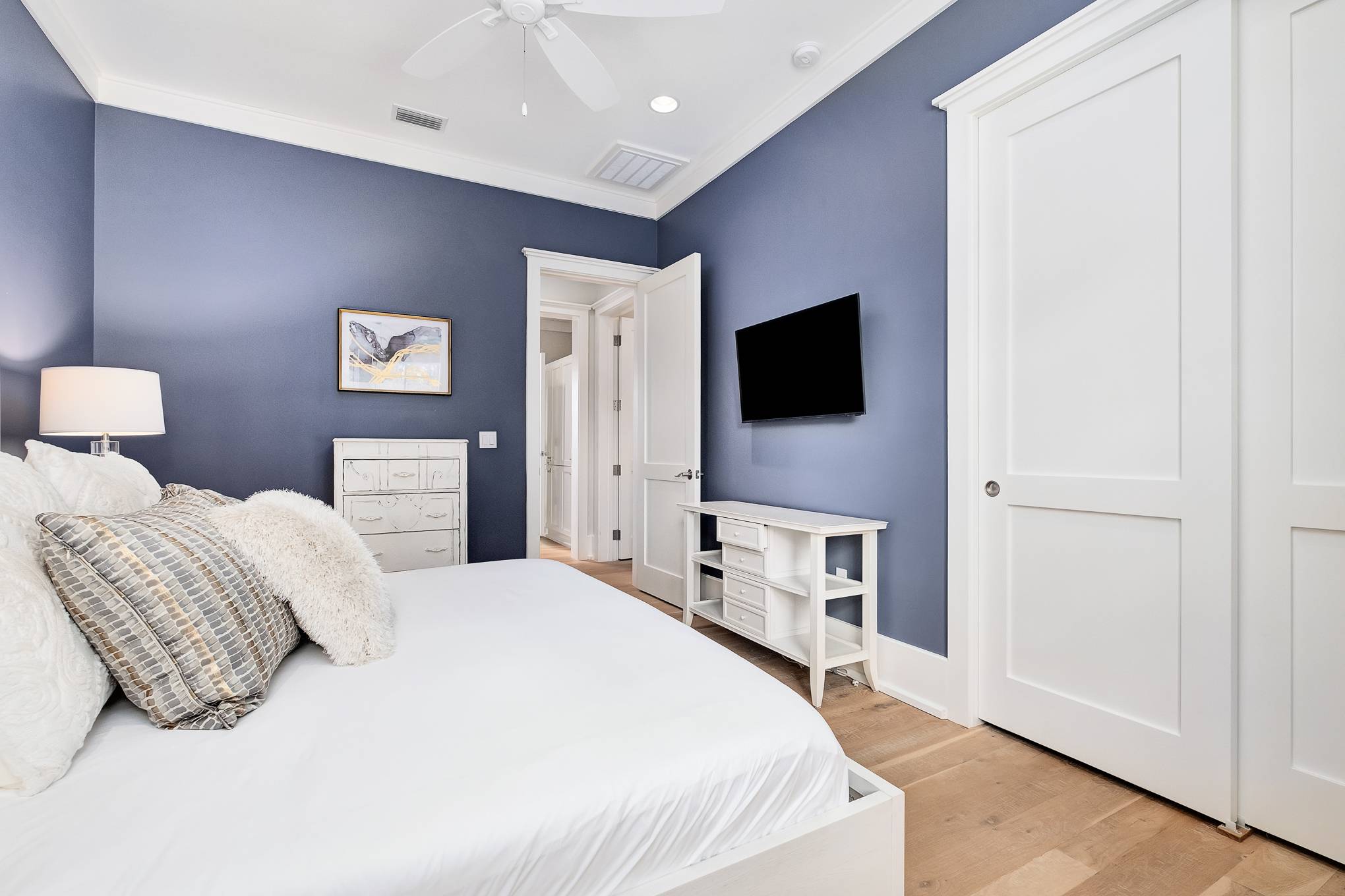 Lakewood House - Image 27