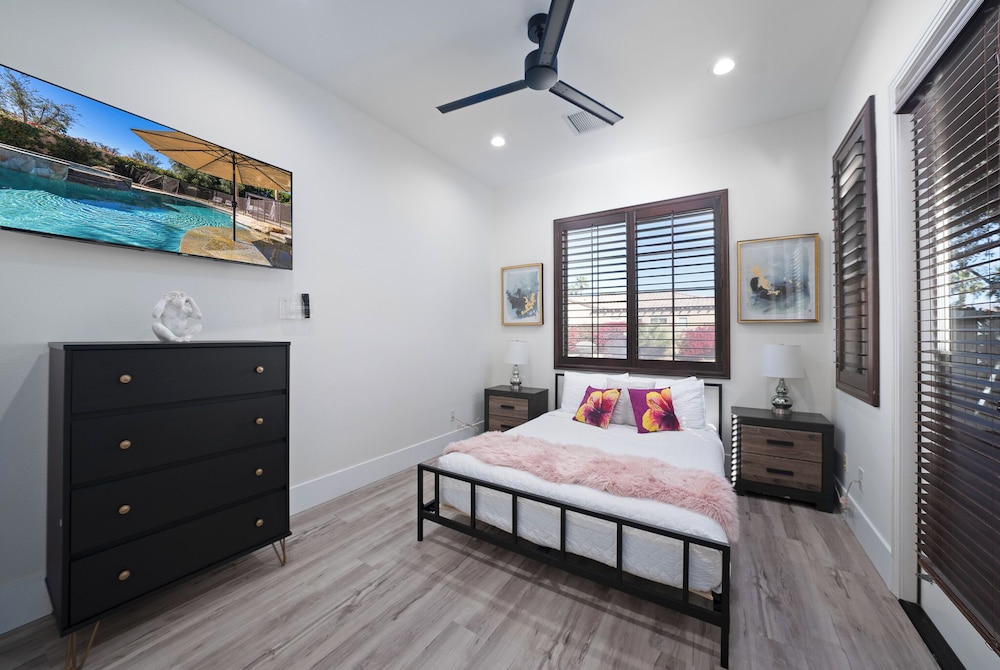 Casa Serenity Luxury Living w/ Pool & Jacuzzi - Image 11