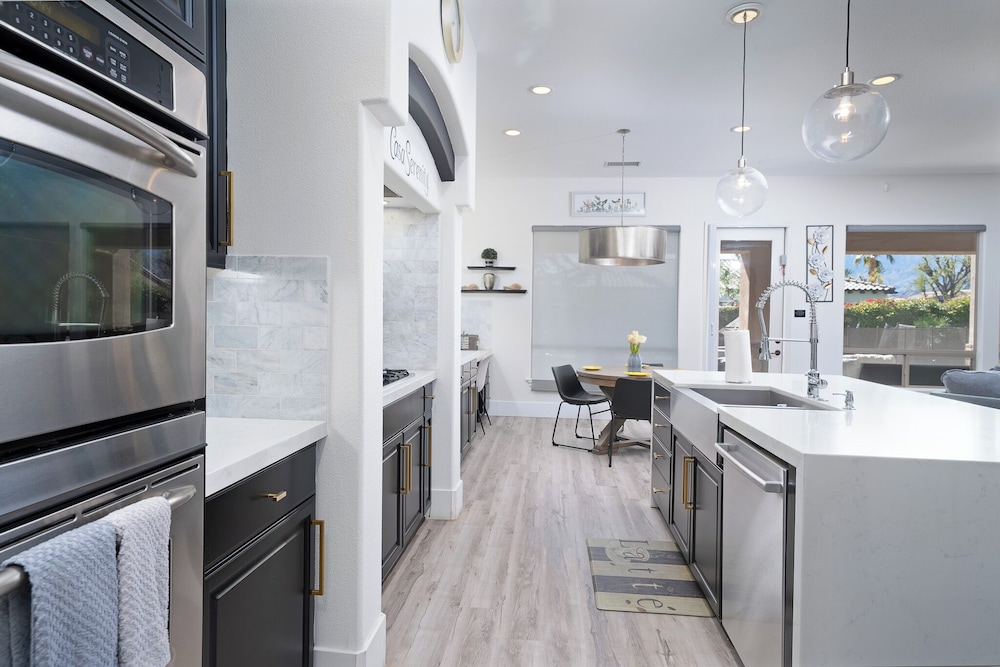 Casa Serenity Luxury Living w/ Pool & Jacuzzi - Image 26