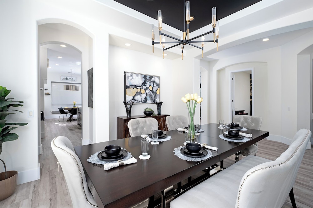 Casa Serenity Luxury Living w/ Pool & Jacuzzi - Image 47