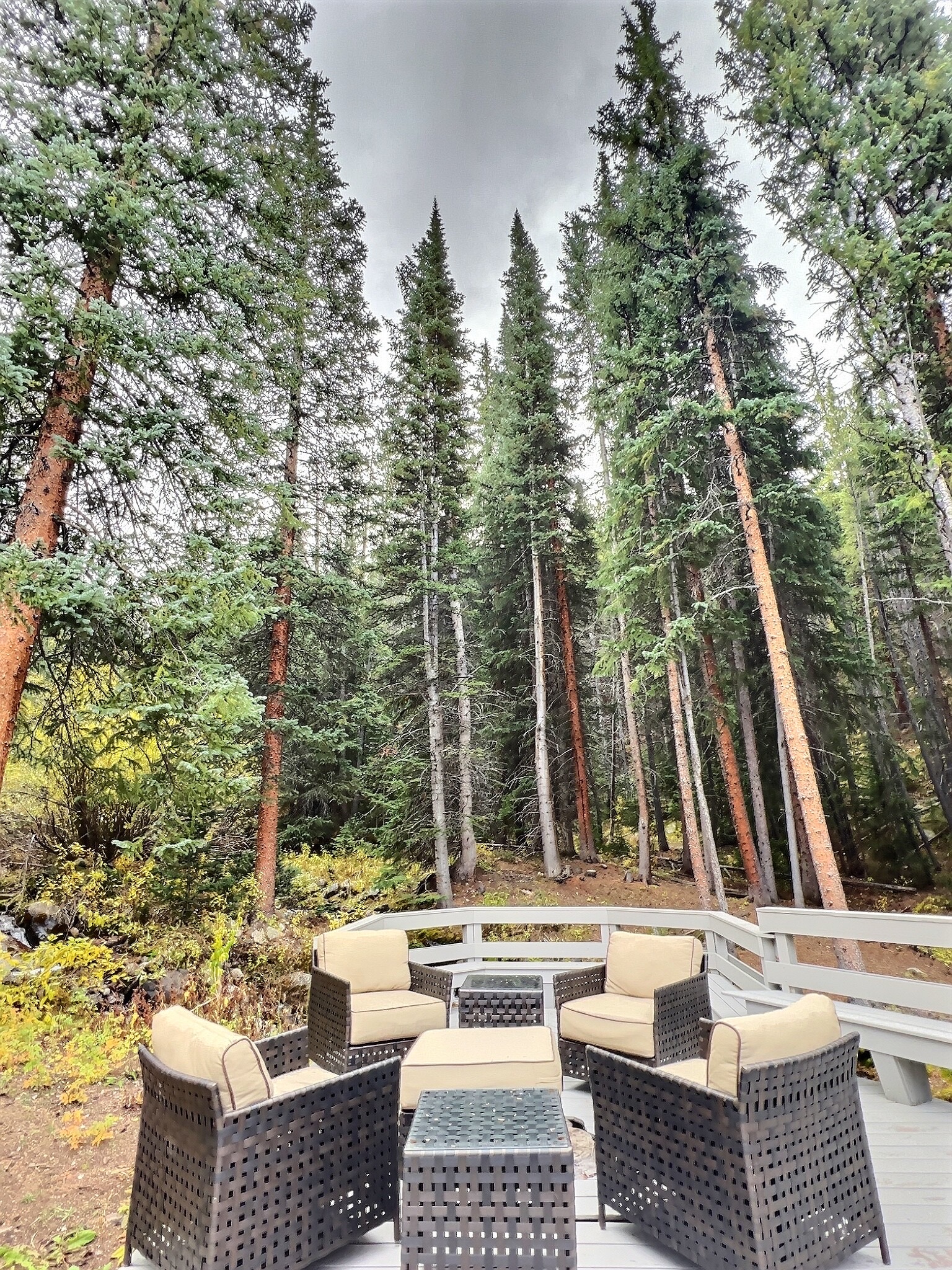 Creekside Chateau - Image 33