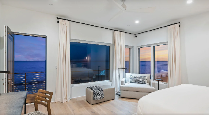 Sandy Shore Home - Image 13