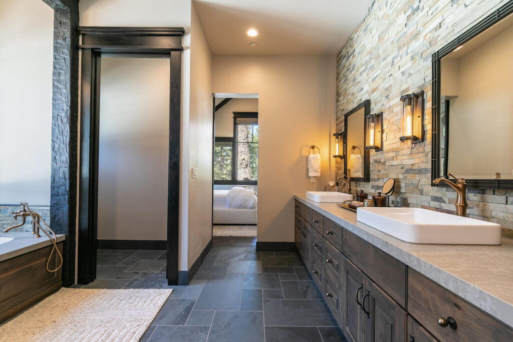 Red Fir House - Image 16