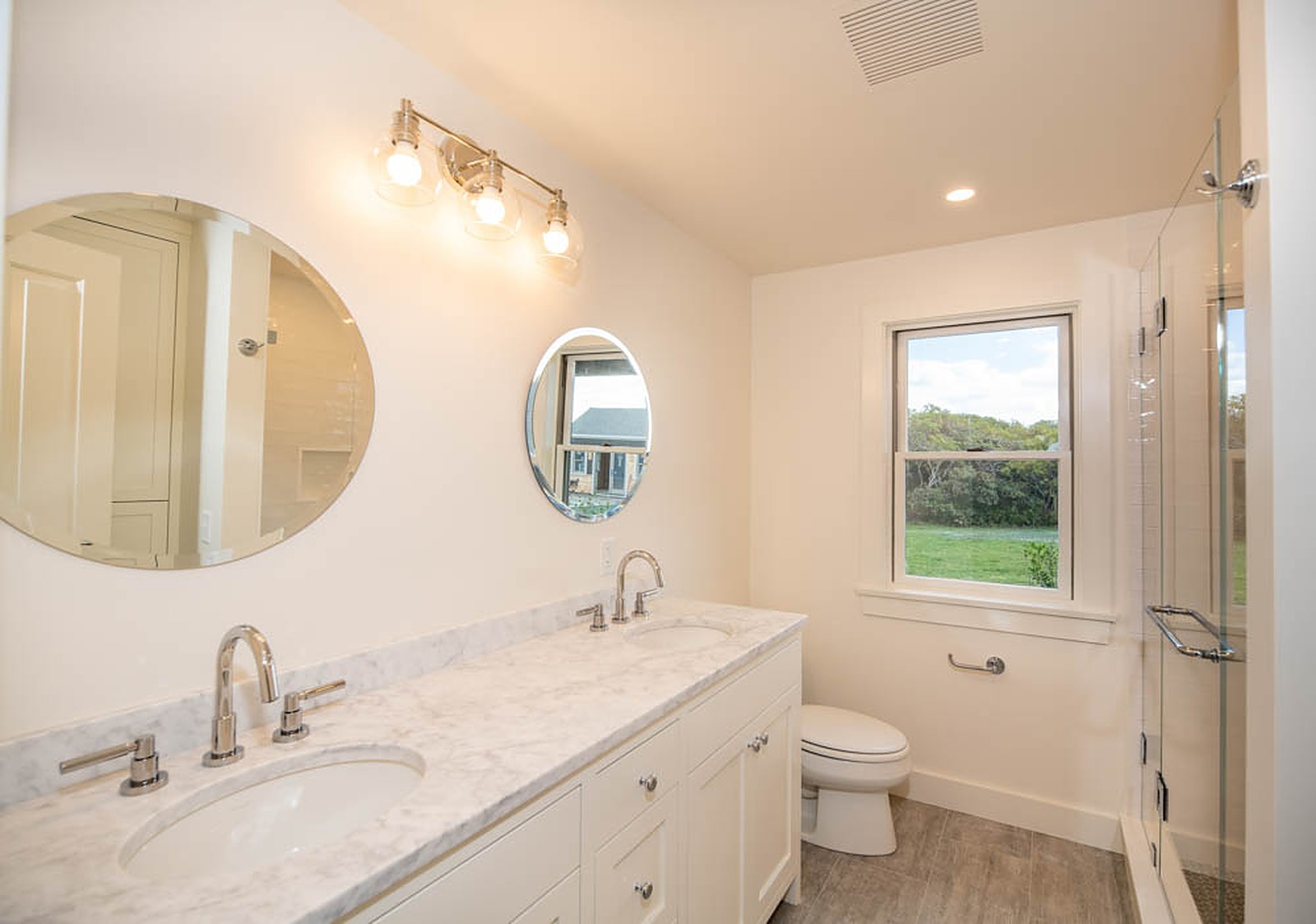 Nevers House - Image 14