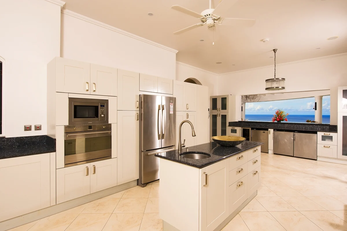 Royal Palm Manor - Image 4