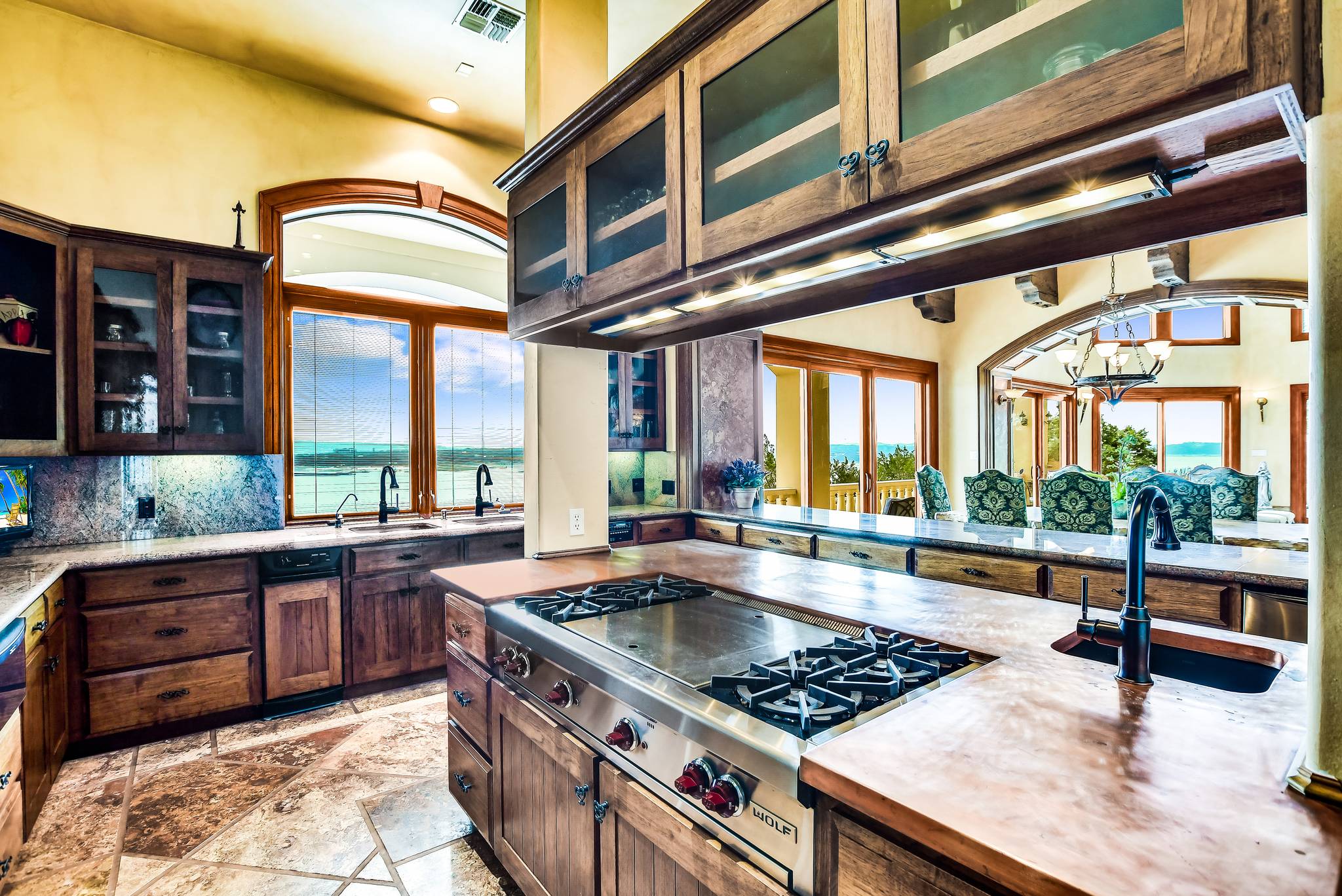 Vaughan Manor - Image 16