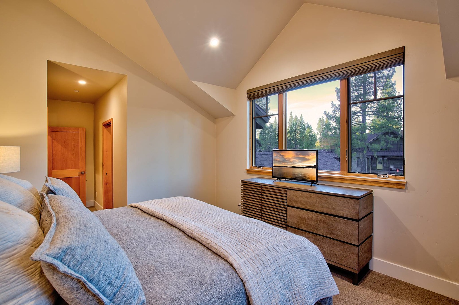 Green House - Image 25