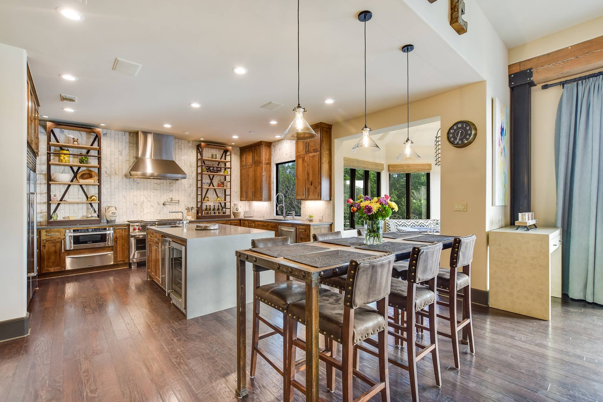 Laurel Manor - Image 11