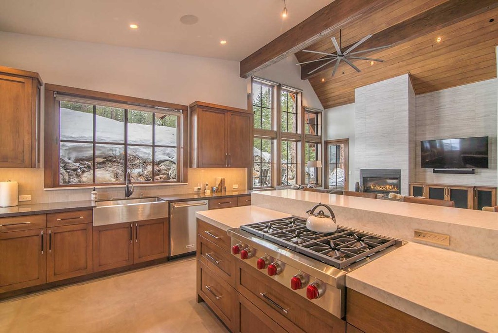 Pine House - Image 10