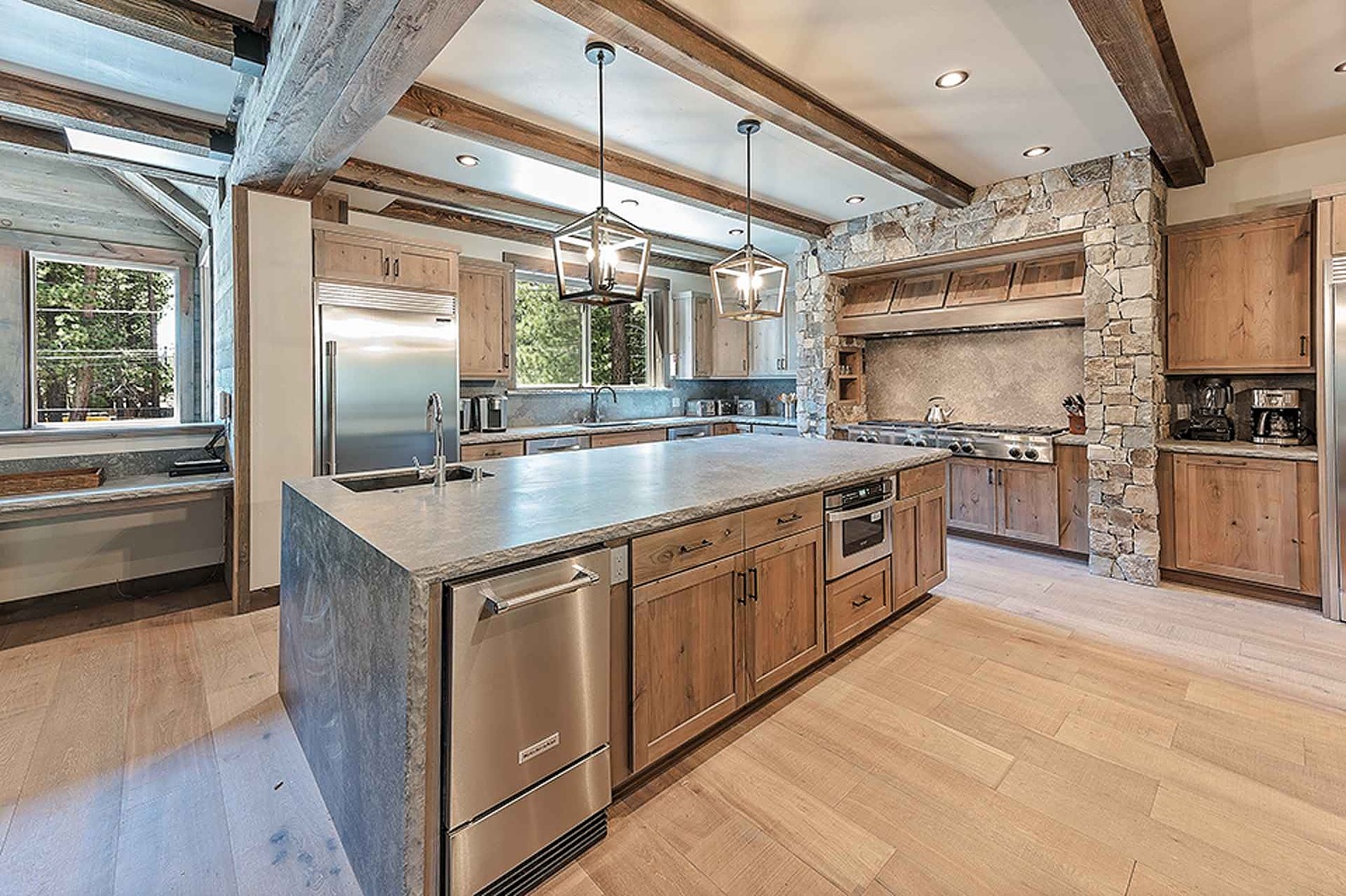 Pine Estate - Image 8