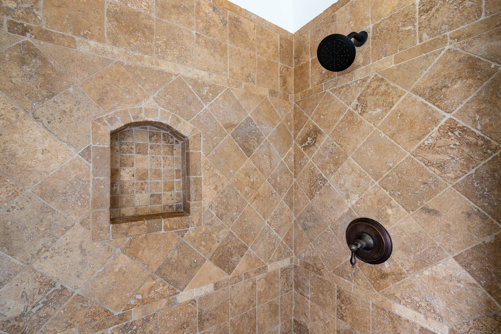 Blue Ridge House - Image 20