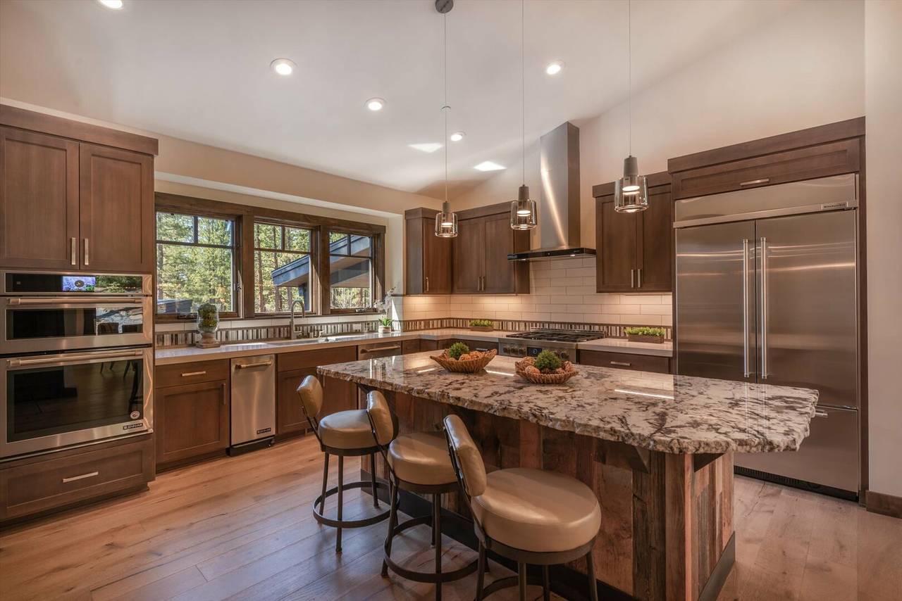 Jacobson House - Image 10