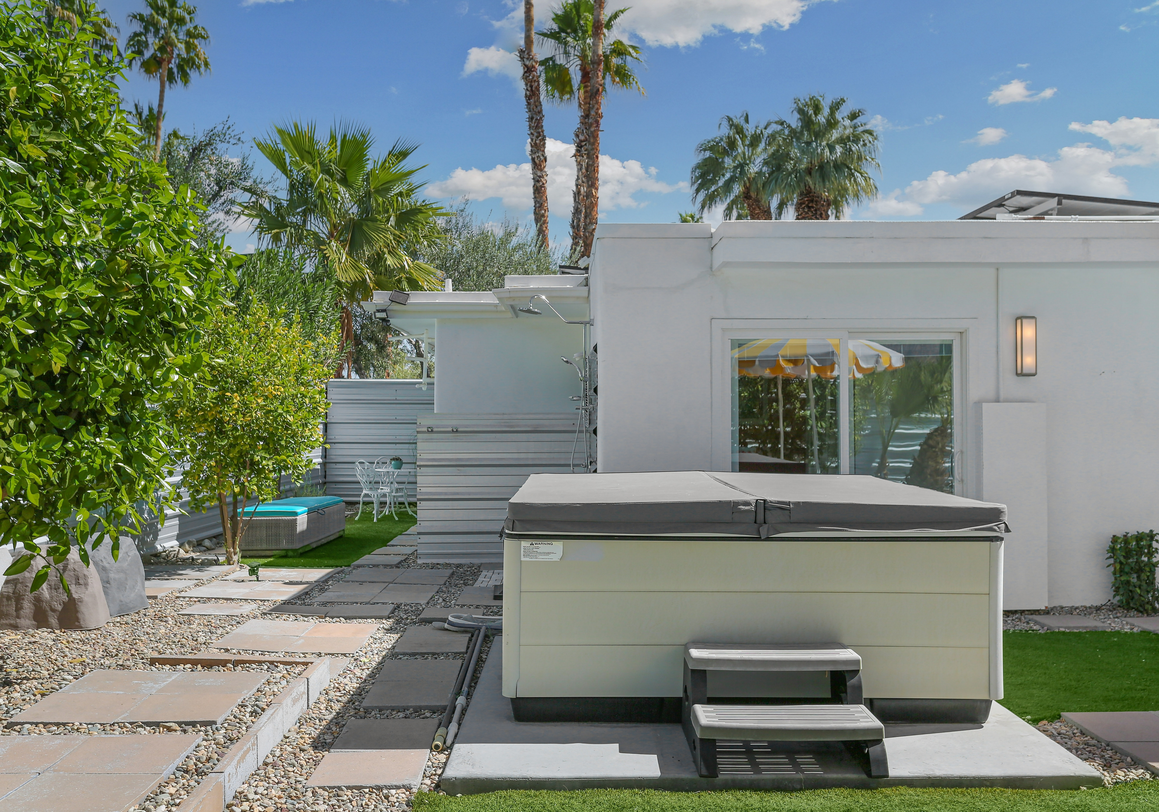 Lujo House - Image 33