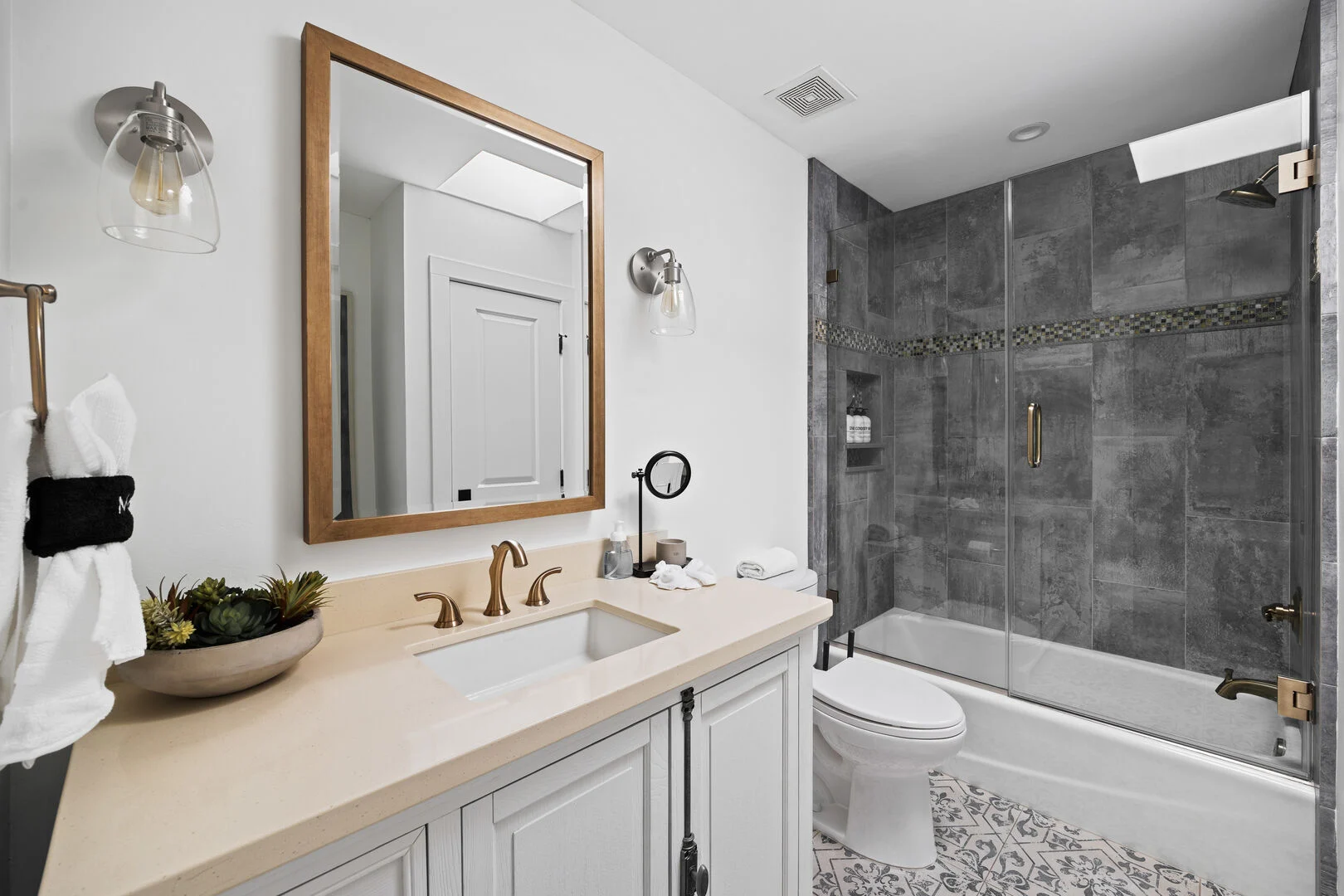 Windrose Place - Image 26