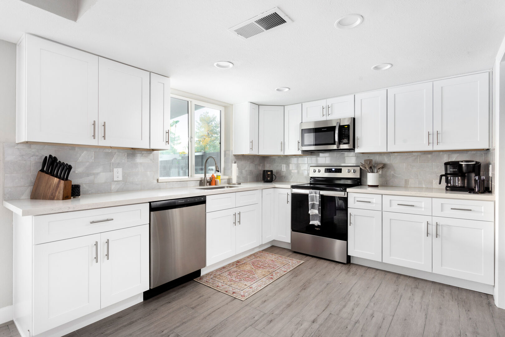 Hillery Home - Image 8